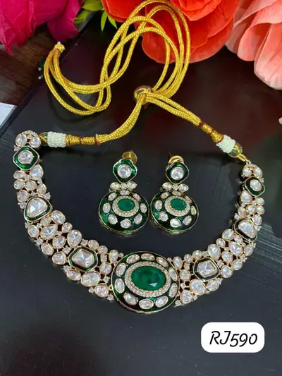 Oval Centre Polki Necklace Set