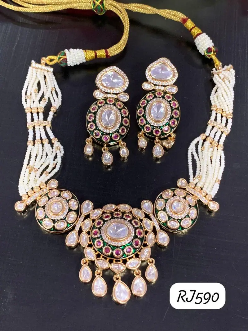 Pearl String Polki Necklace Set — Pearl White