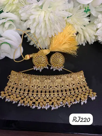 Antique Gold Broad Chik Choker