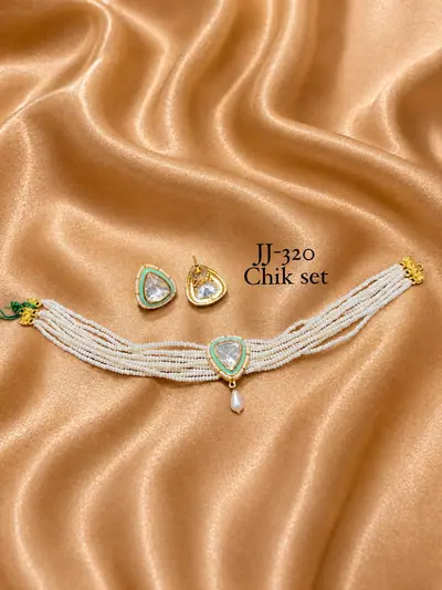 Pearl Chik Set With Kundan Pear Pendant