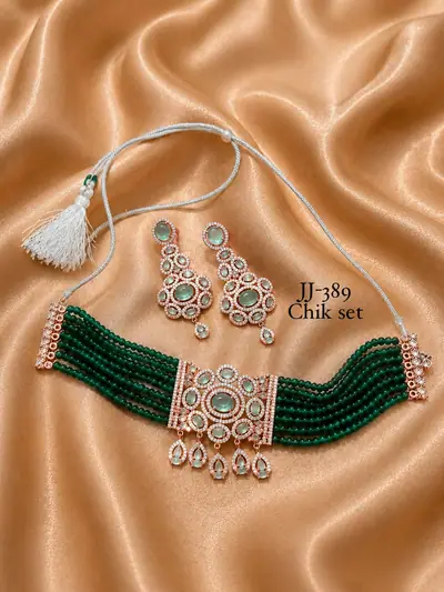 Emerald Bead Polki Chik Set