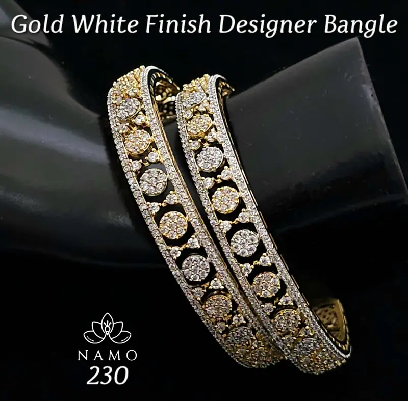 AD Cluster Broad Bangle Pair — White