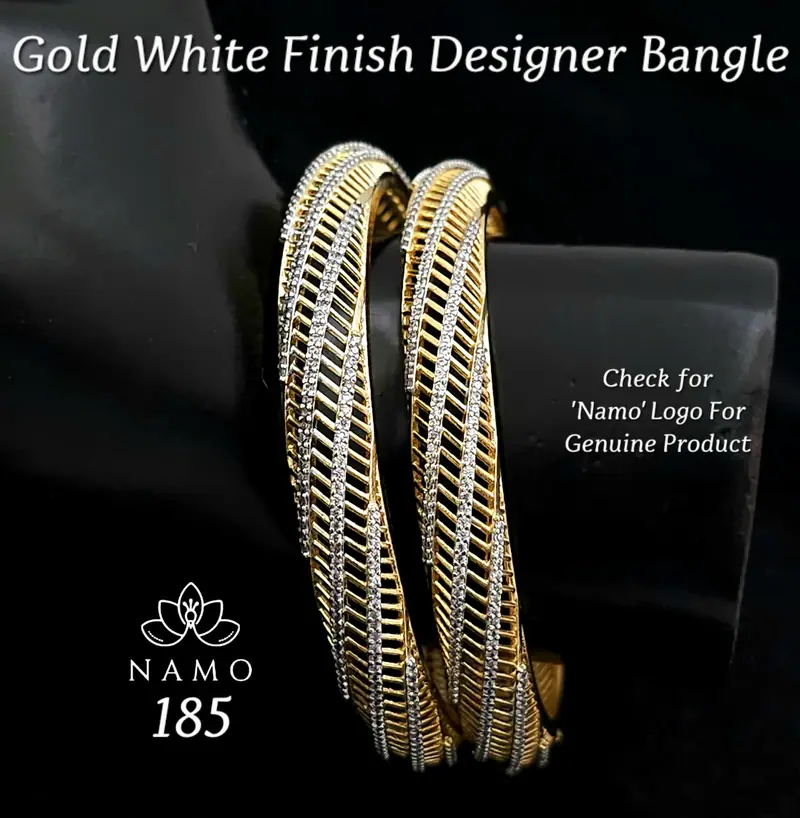 Ribbed Diamond Line Bangle Pair — Gold