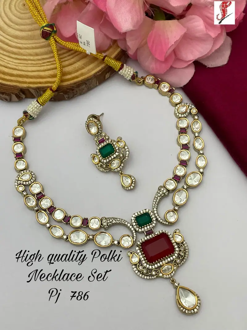 Two Layer Polki Pendant Necklace Set — Maroon