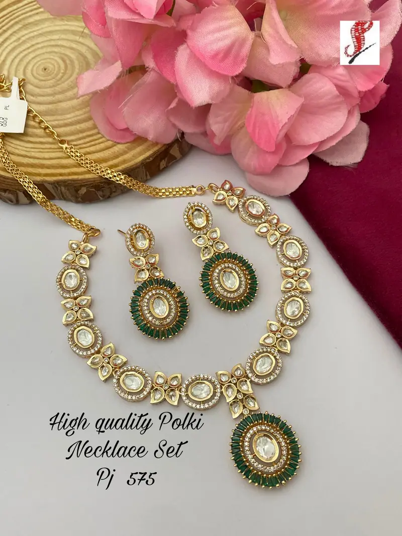 Round Disc Polki Necklace Set — Emerald Green