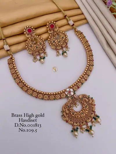 Antique Temple Chandbali Necklace Set