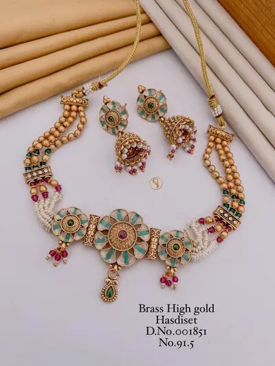 Meenakari Rosette Hasdi Choker Set