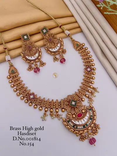 Antique Temple Hasli Necklace Set
