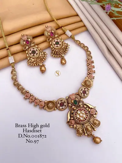 Antique Meenakari Hasli Necklace Set