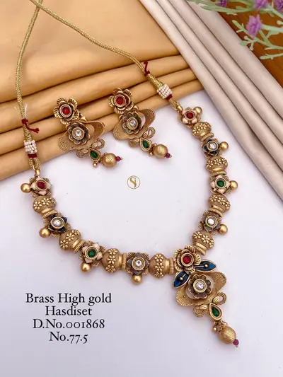 Antique Kundan Beaded Necklace Set