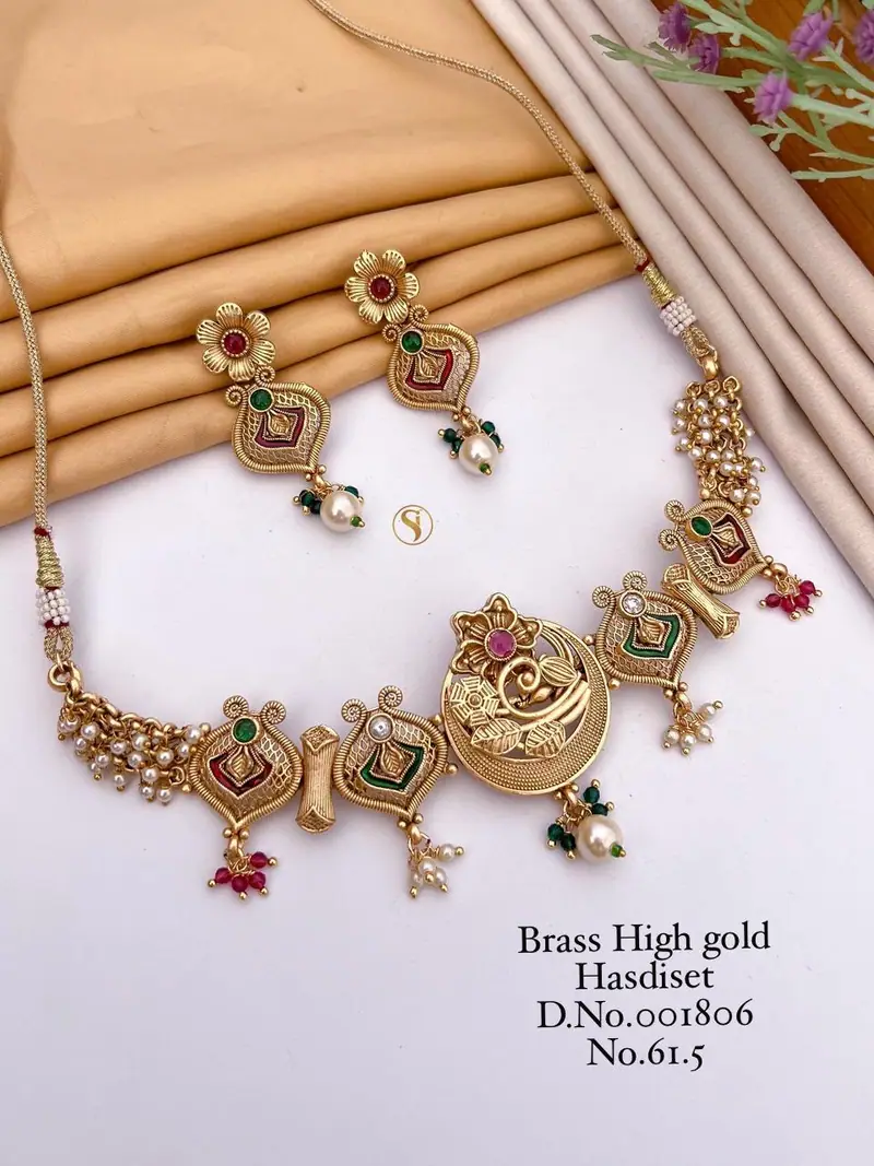 Antique Peacock Meenakari Choker Set — Gold