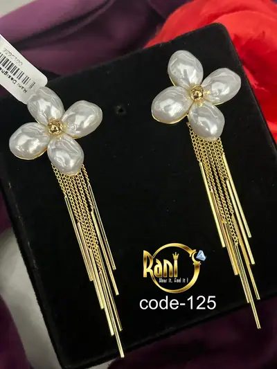 Pearl Blossom Chain Tassel Earrings