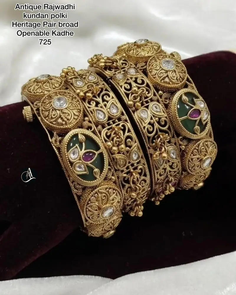 Antique Rajwadi Kundan Polki Kada — Gold