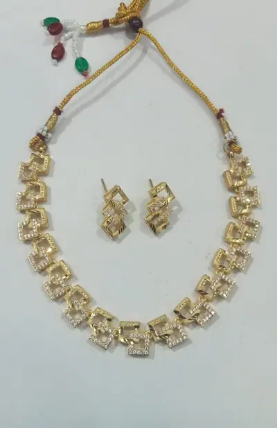 Square Motif AD Necklace Set