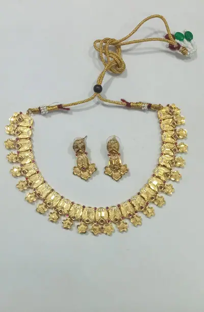 Antique Floral Drop Necklace Set