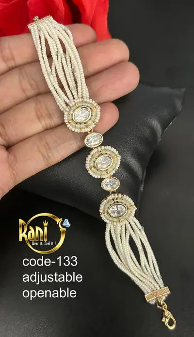 Kundan Pearl Strand Adjustable Bracelet