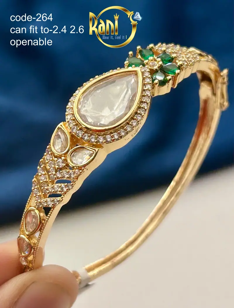 Solitaire Polki Openable Kada — Emerald Green